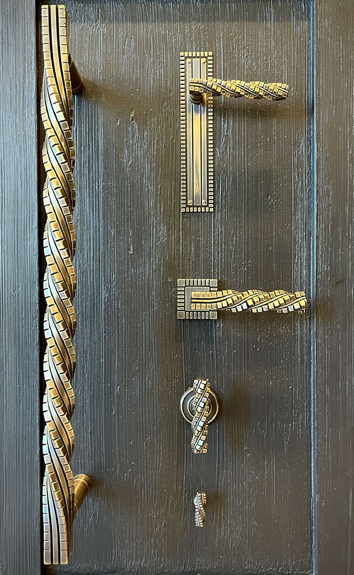 contemporary bronze door handle - remy garnier