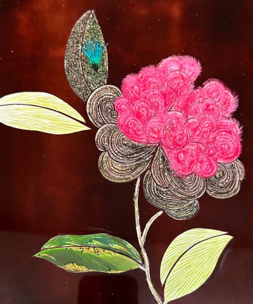 decor de fleur sur panneau en laque